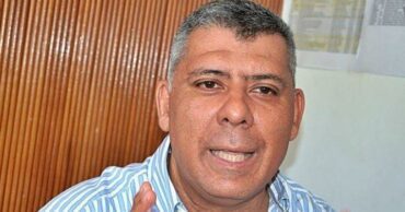 Reinaldo Aguilera: Oposición fracturada