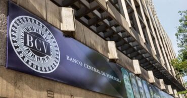 La banca universal no puede cubrir el 100% del encaje legal y se disparan las tasas interbancarias