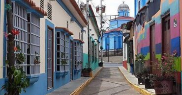 Cumana calle colonial
