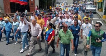 Los alcaldes opositores de Portuguesa marcharon contra la eliminación de la recaudación tributaria municipal