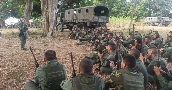 Militares venezolanos en Apure