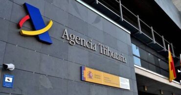 La Agencia Tributaria Española detectó que la esposa del ex-embajador de España en Venezuela recibió ingresos irregulares provenientes de Pdvsa
