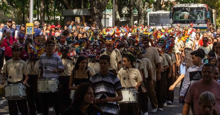 Los diablos en Caracas colegio Nuestra Señora del Carmen 8