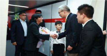 Delcy Rodríguez y Pedro Tellechea en China