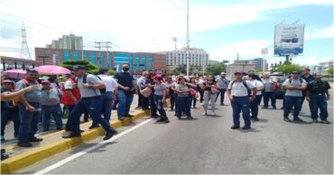 Los trabajadores de Unicasa en Lechería