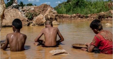 Niños mineros en Venezuela