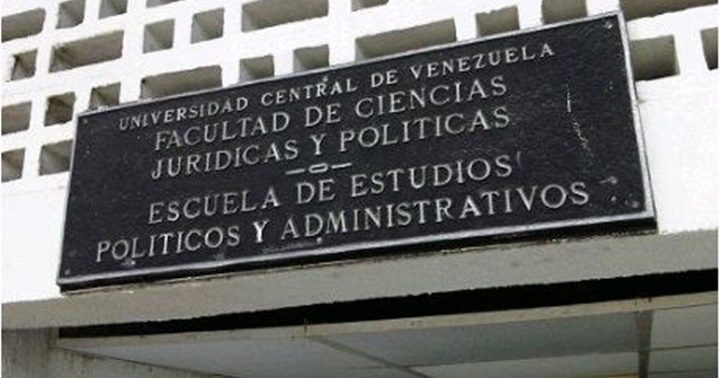 Escuela de Estudios Políticos UCV