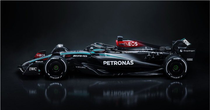 Mercedes W15 2