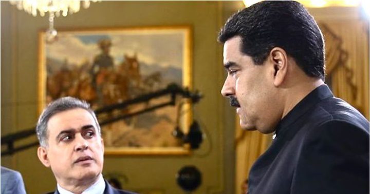 Tarek Saab y Nicolás Maduro