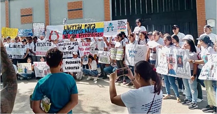 Familiares detenidos cárcel de Tocuyito 28 7 2024 2