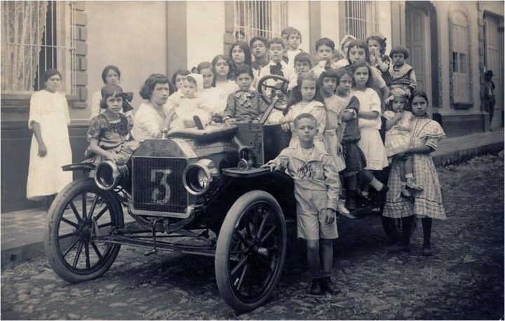 Primeros carros en Venezuela
