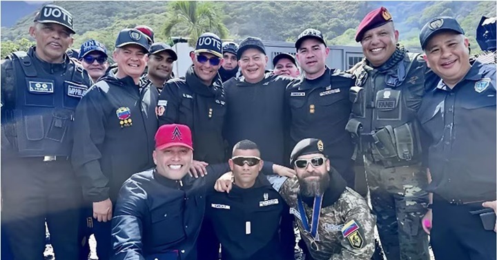 Policías y militares venezolanos