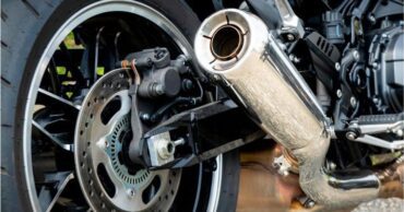 Motos con resonadores