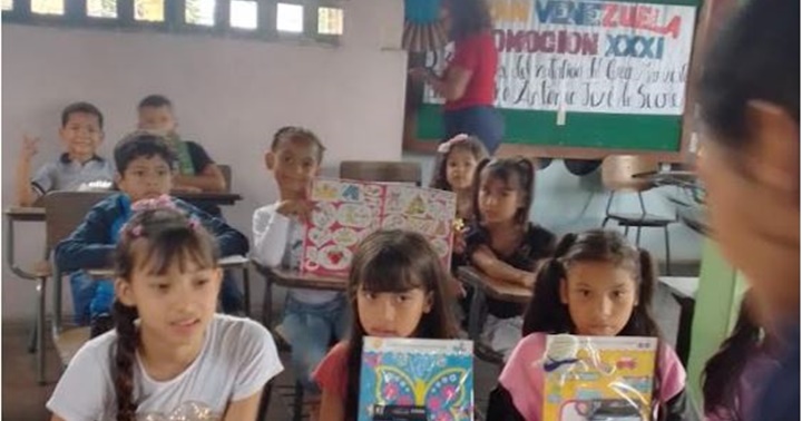 Niños en Antimano Caracas