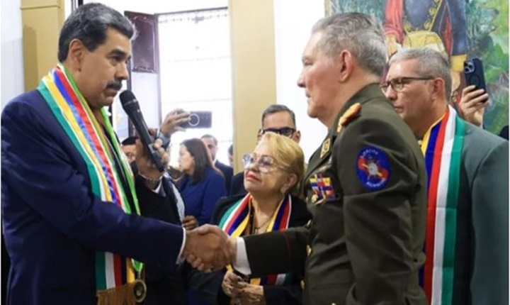 Nicolás Maduro y Pompeyo José Torrealba Rivero