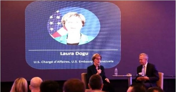 Laura Dogu