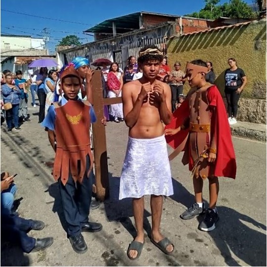 UEP Antonio José de Sucre viacrucis