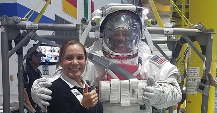 La venezolana Evelyn Miralles que entrenó a la tripulación de la misión Artemis II
