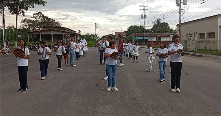Niños en El Amparo Apure 1