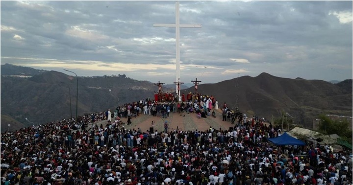 Viacrucis Petare 4 4 2026 1