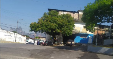 Estacionamiento Casa Castillo Guárico