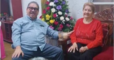 Mario Valdez y Rafaela su mamá 1