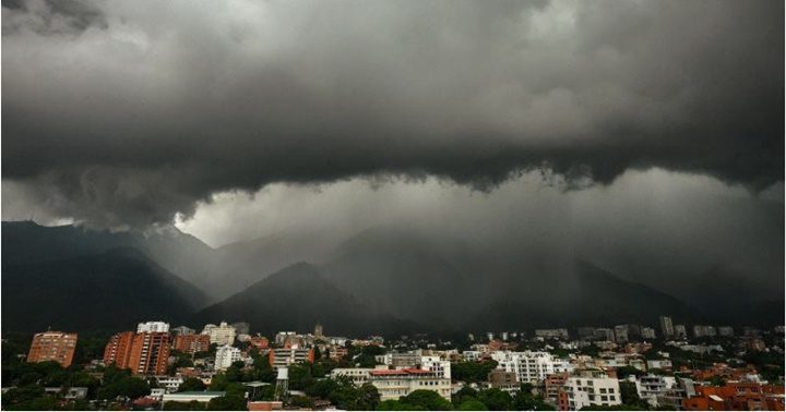 Onda tropical Caracas