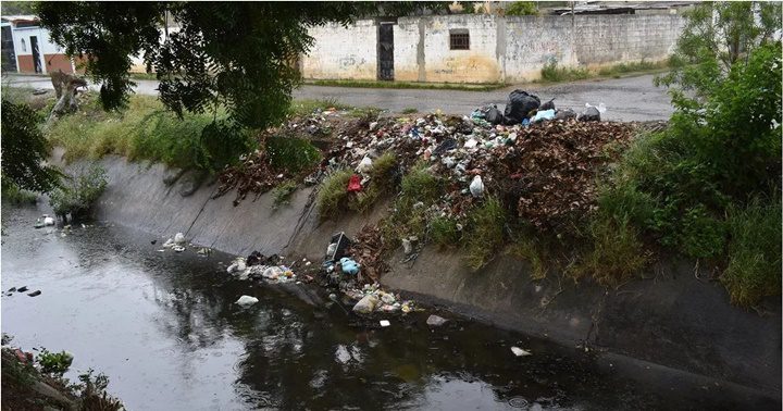 Basura en Barquismeto