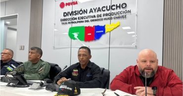 Endes José Palencia Ortiz camisa negra