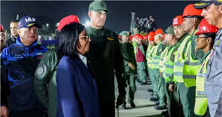 Sulbarán Quintero junto a Delcy Rodríguez y Diosdado Cabello