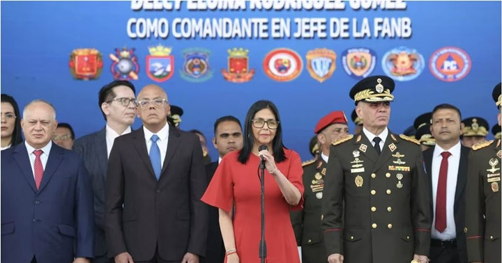 Delcy Rodriguez militares Delcy Rodriguez militares