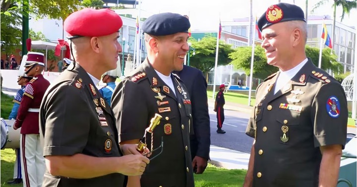 José Ornelas, Domingo Hernández y Vladimir Padrino José Ornelas, Domingo Hernández y Vladimir Padrino