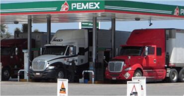 Camión diése Pemex