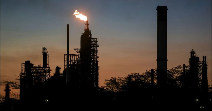 Refinería en Venezuela