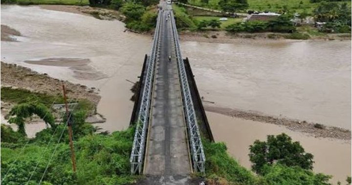 Colapsó el puente Burgua Táchira