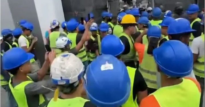 Trabajadores aeropuerto de Maiquetía